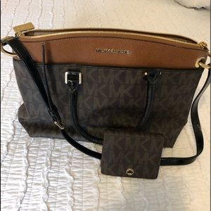 MICHAEL KORS BAG AND WALLET